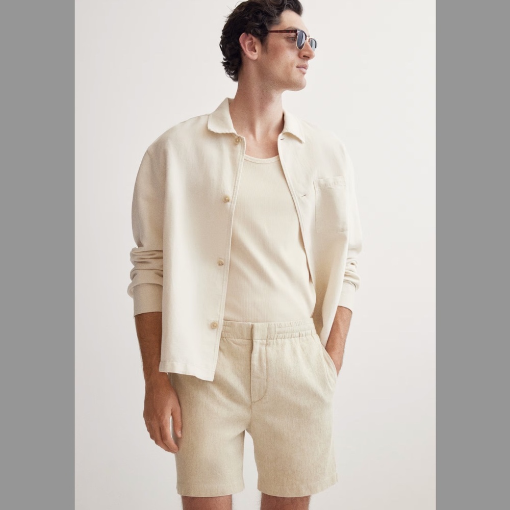 H&M Regular-Fit Linen-Blend Shorts in Light Beige